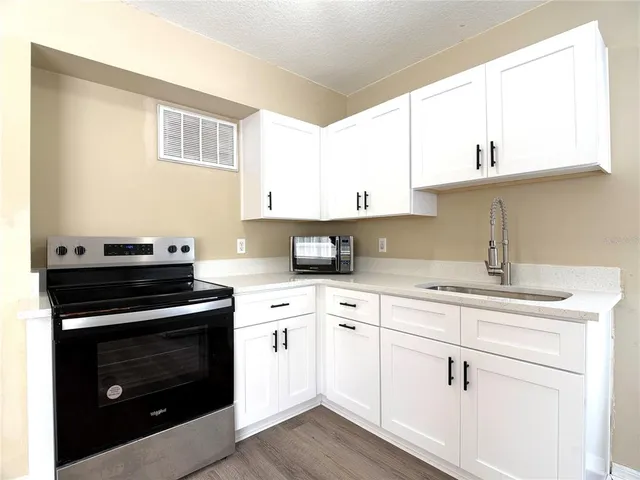 $1,100 | 501 Coconut Palm Way, Unit LOCKOUT, Davenport, FL 33897
