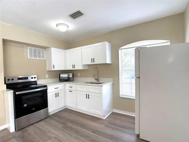 $1,100 | 501 Coconut Palm Way, Unit LOCKOUT, Davenport, FL 33897