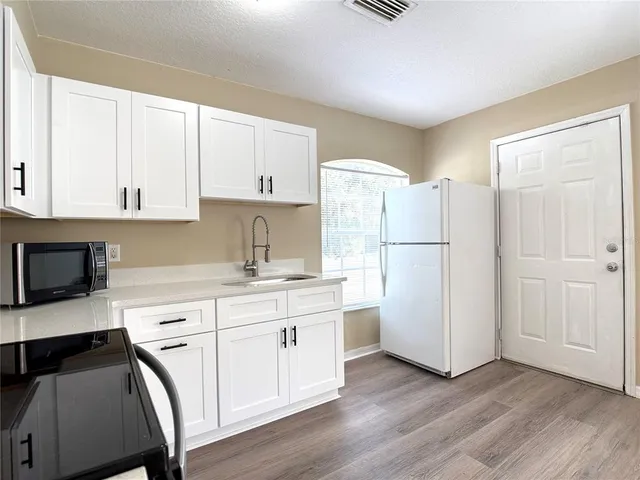 $1,100 | 501 Coconut Palm Way, Unit LOCKOUT, Davenport, FL 33897