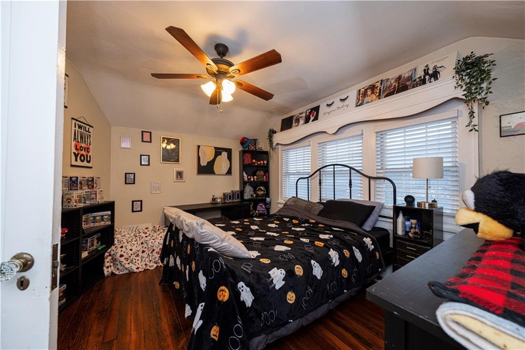 4263 Evergreen Road Pittsburgh, PA 15214 - Photo 12 of 28 a bedroom with furniture and a window