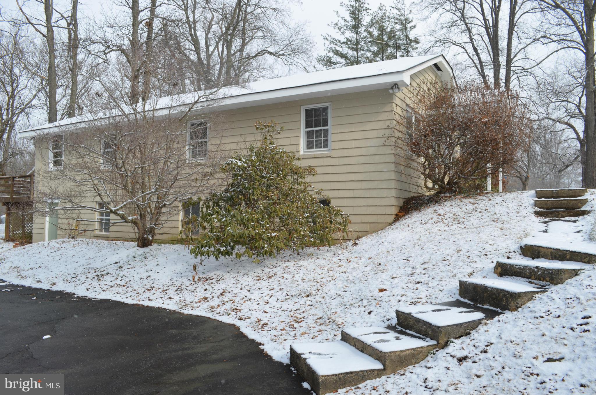 23459 Watson Road Leesburg, VA 20175 - Photo 16 of 20 Exterior (General)