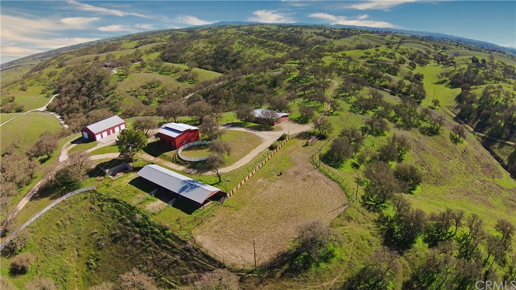 7830 Blue Moon Road Paso Robles, CA 93446 - Photo 1 of 74 Gallery Image 1