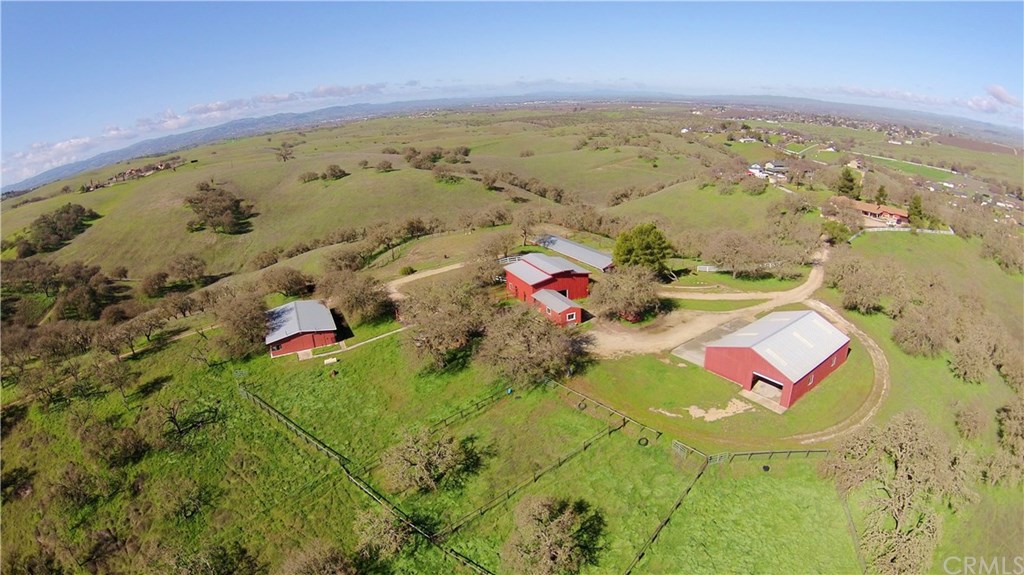 7830 Blue Moon Road Paso Robles, CA 93446 - Photo 24 of 74 Gallery Image 24