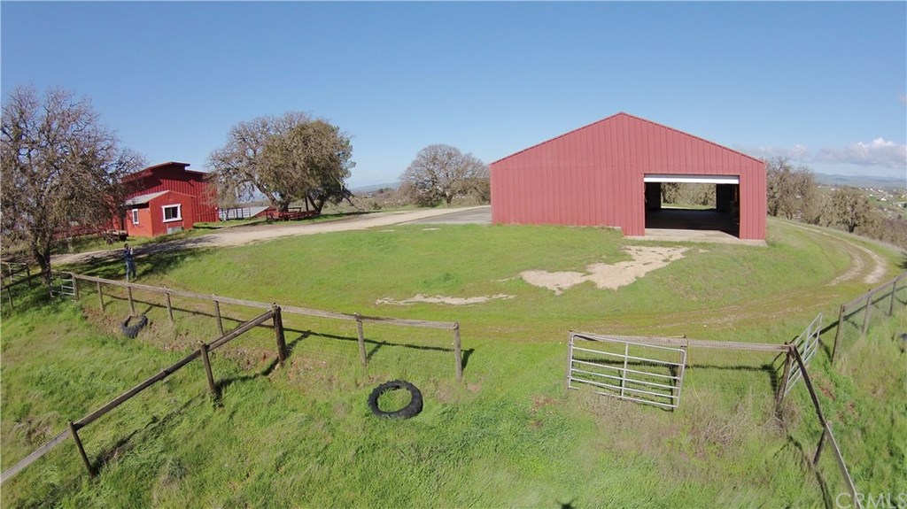 7830 Blue Moon Road Paso Robles, CA 93446 - Photo 25 of 74 Gallery Image 25