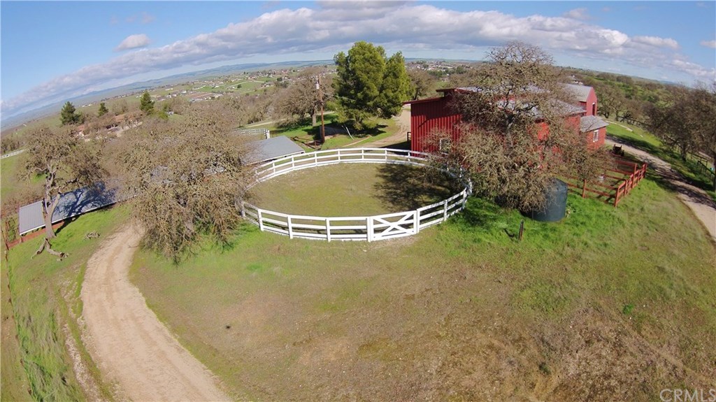 7830 Blue Moon Road Paso Robles, CA 93446 - Photo 30 of 74 Gallery Image 30