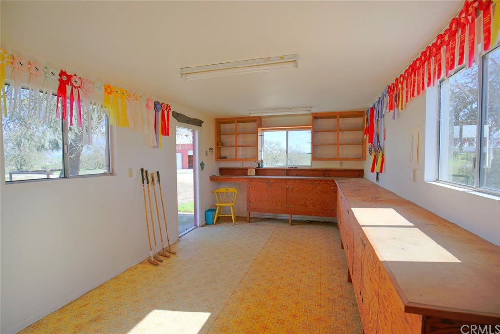 7830 Blue Moon Road Paso Robles, CA 93446 - Photo 33 of 74 Gallery Image 33