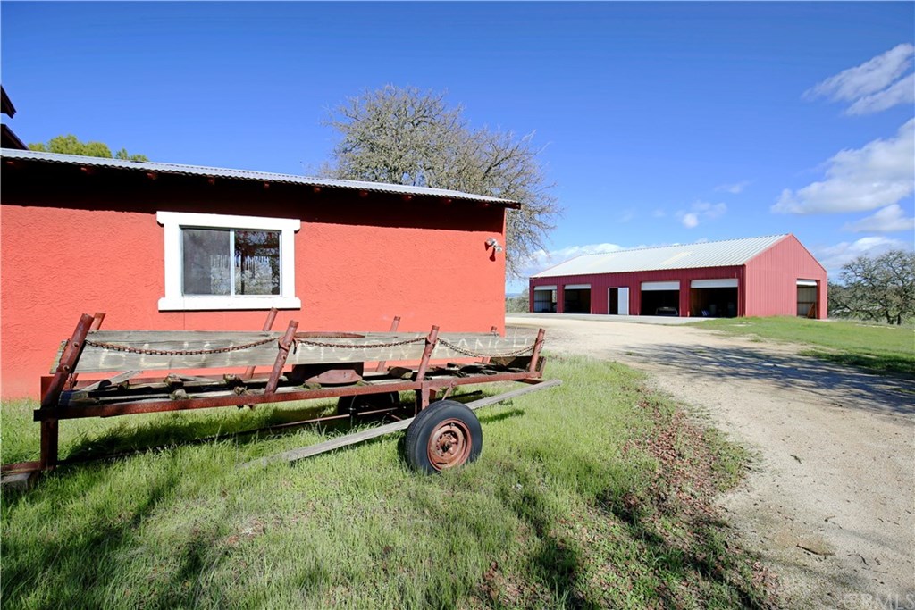 7830 Blue Moon Road Paso Robles, CA 93446 - Photo 38 of 74 Gallery Image 38