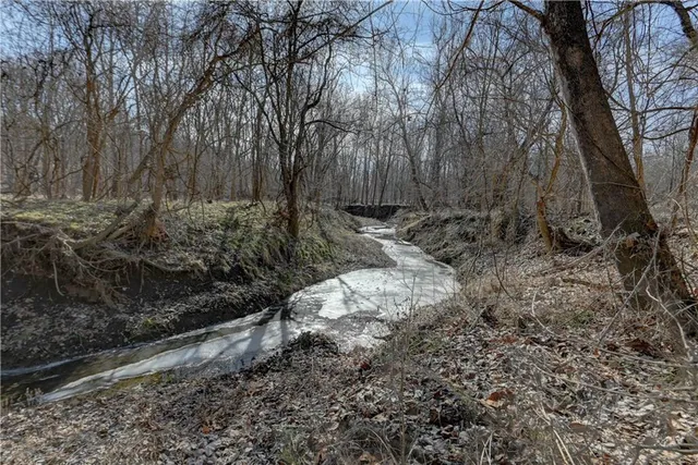 $268,500 | 9833 Highway O Highway, Orrick, MO 64077