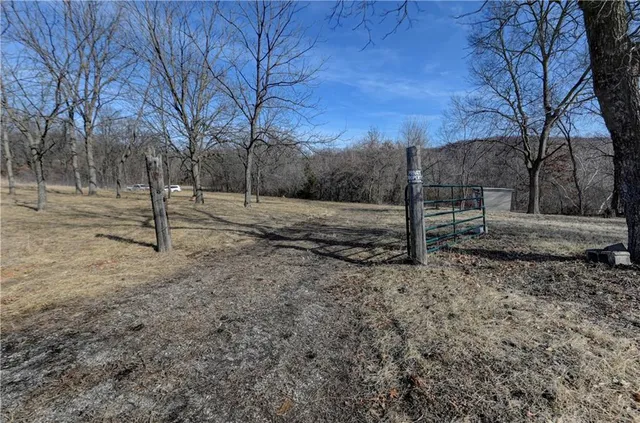 $268,500 | 9833 Highway O Highway, Orrick, MO 64077