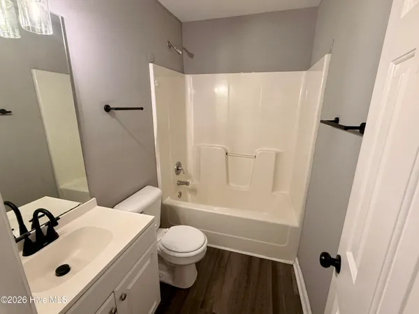 $1,200 | 2708 Bluff View Drive, Unit A, Greenville, NC 27834