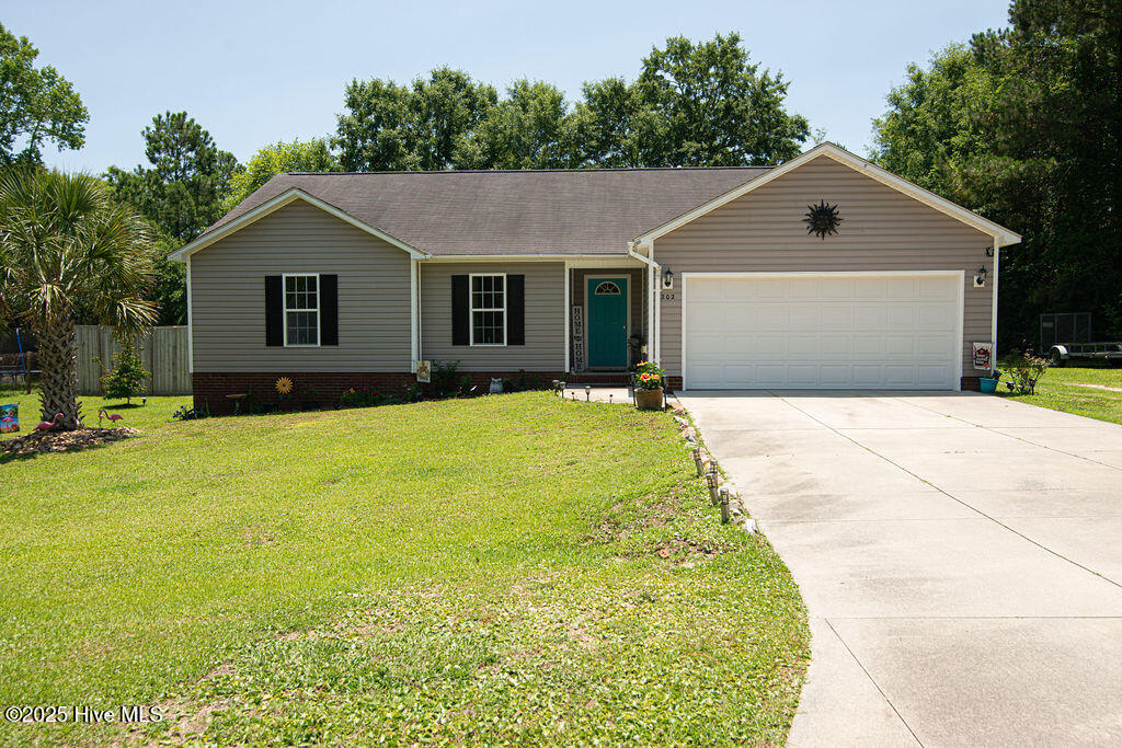 202 Hominy Court Hubert, NC 28539 - Photo 1 of 33 Primary