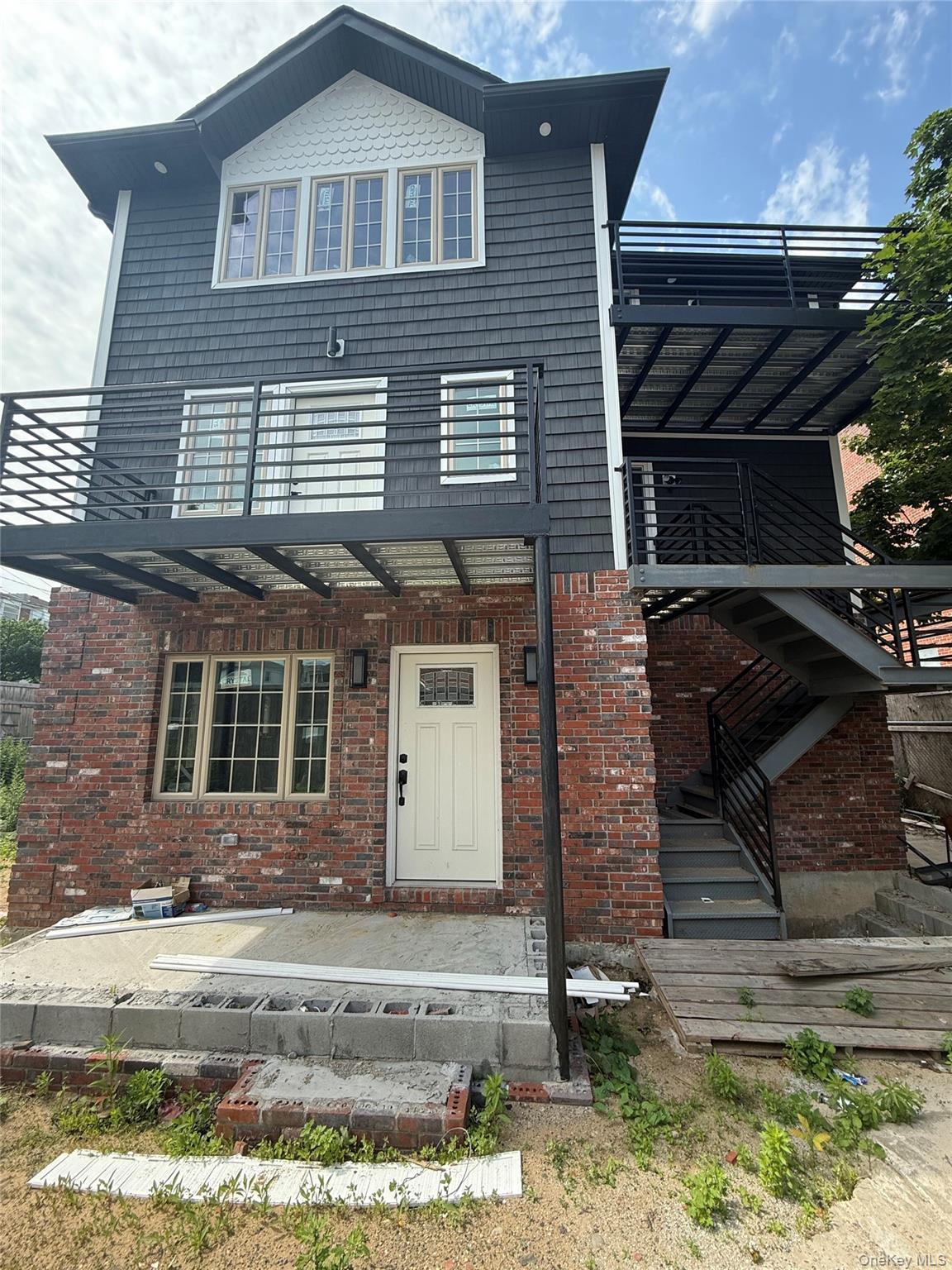 94-30 Albert Road Queens, NY 11417 - Photo 1 of 35