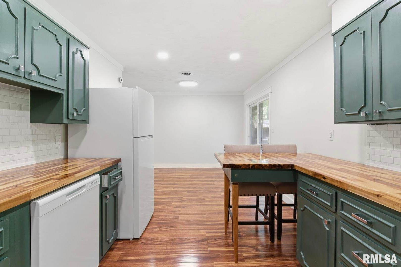 2585 Market Road Marion, IL 62959 - Photo 11 of 29