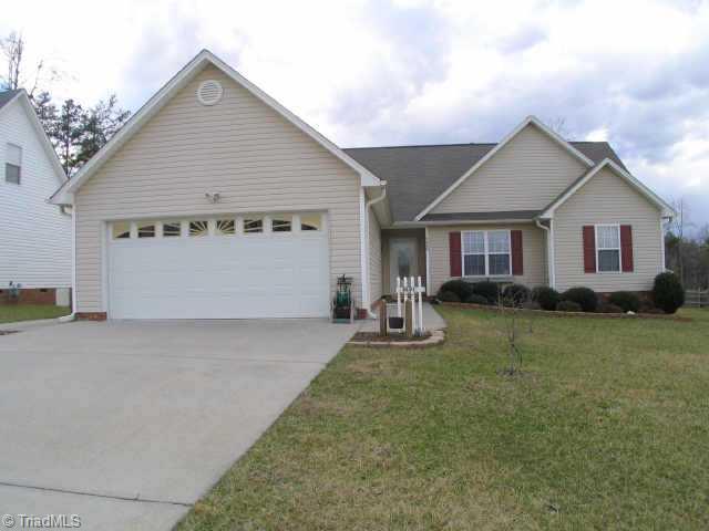 5030 Springhouse Farm Road Winston-Salem, NC 27107 - Photo 1 of 9 Exterior Front.