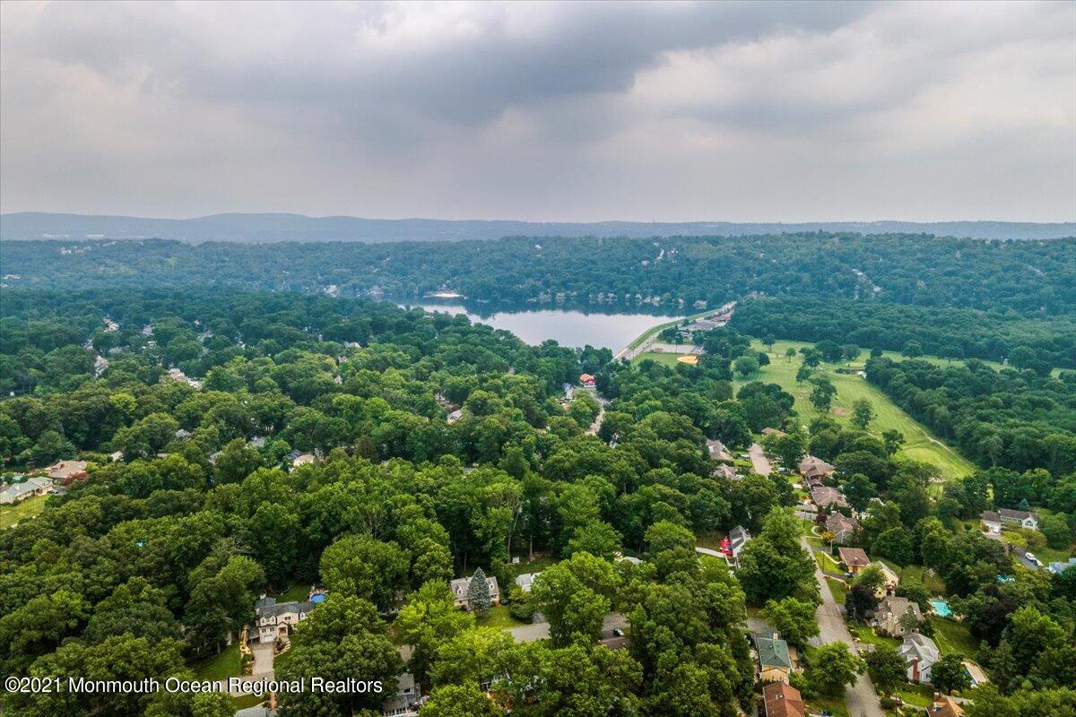 14 Hilltop Terrace Wayne, NJ 07470 - Photo 10 of 34 an aerial view of houses covered in trees