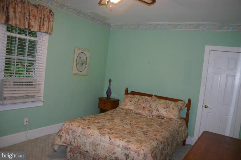 913 Arran Road Baltimore, MD 21239 - Photo 12 of 29 Bedroom #3