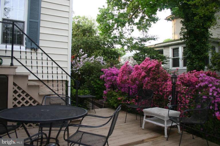 913 Arran Road Baltimore, MD 21239 - Photo 16 of 29 Deck