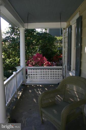 913 Arran Road Baltimore, MD 21239 - Photo 28 of 29 Huge Front Porch