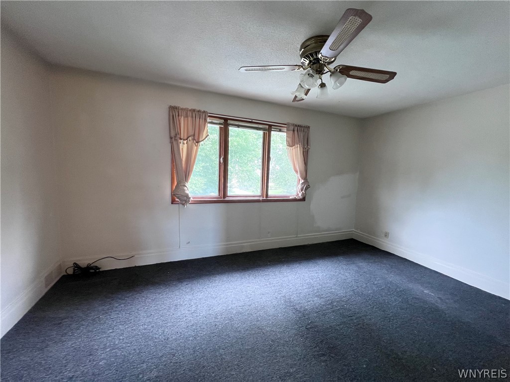 199 Potters Road Buffalo, NY 14220 - Photo 14 of 31 Bedroom 1 Upstairs