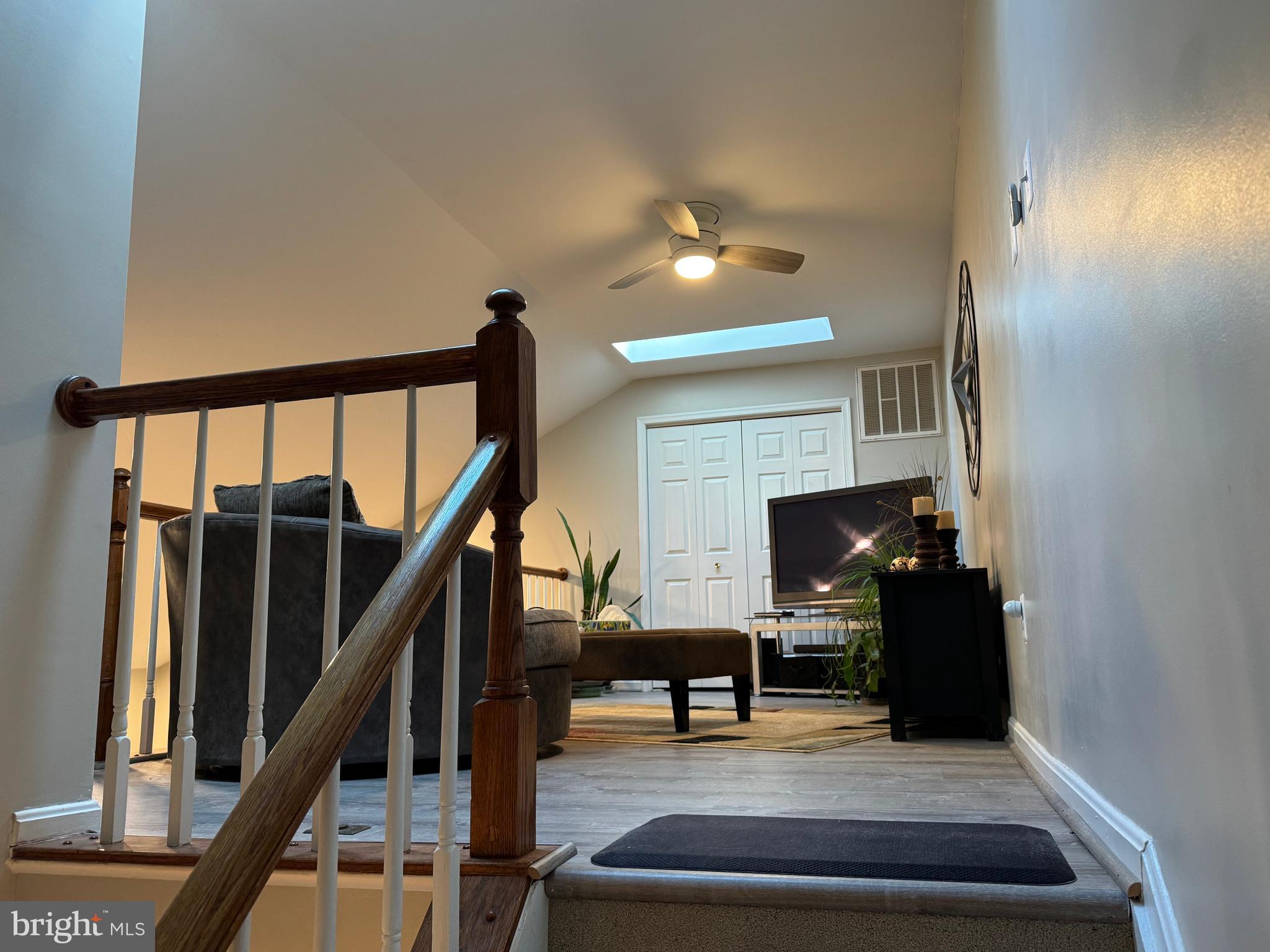 11709 Karbon Hill Court, Unit I Reston, VA 20191 - Photo 21 of 38 a living room with furniture