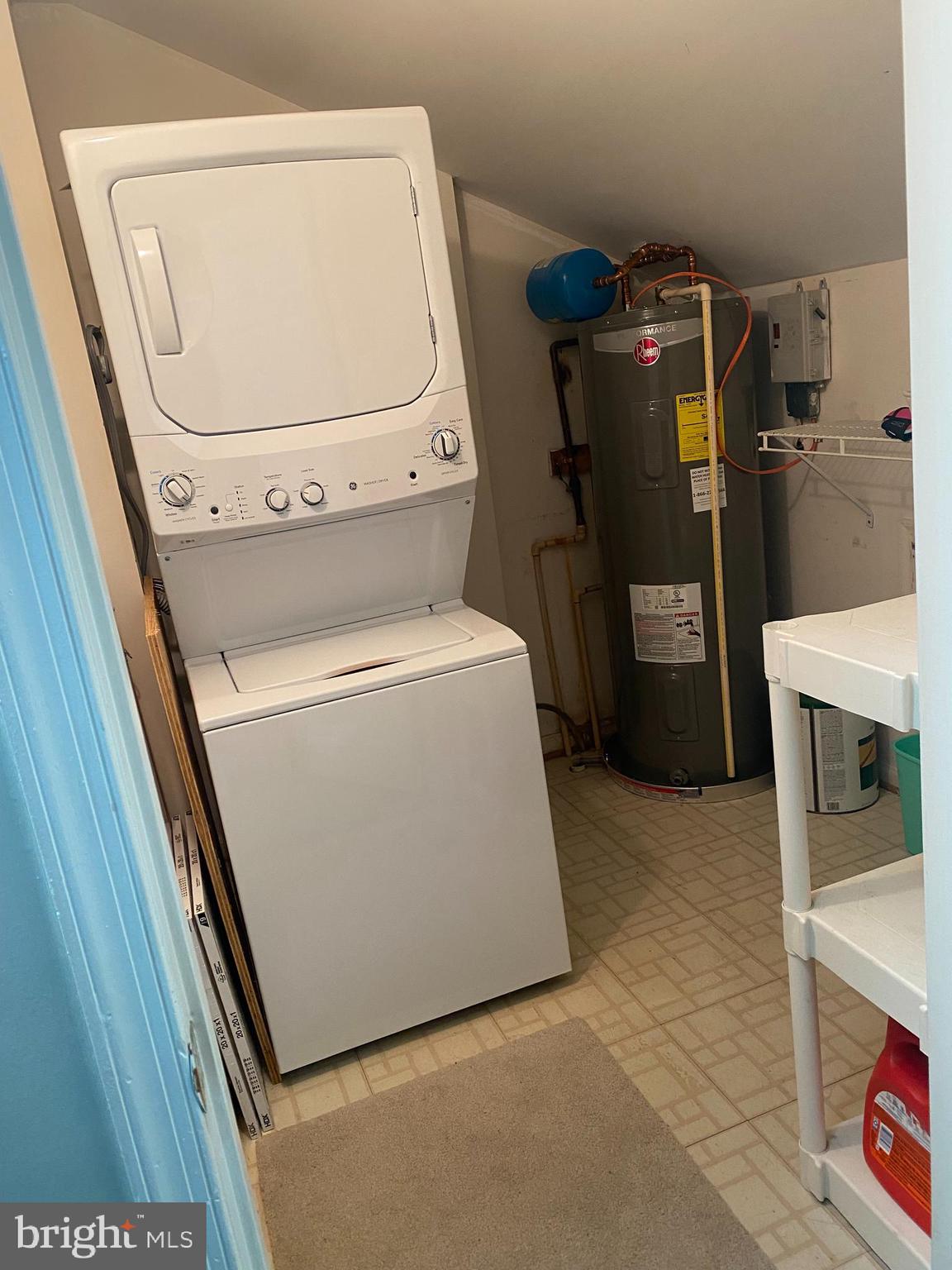 11709 Karbon Hill Court, Unit I Reston, VA 20191 - Photo 23 of 38 a utility room with dryer and washer
