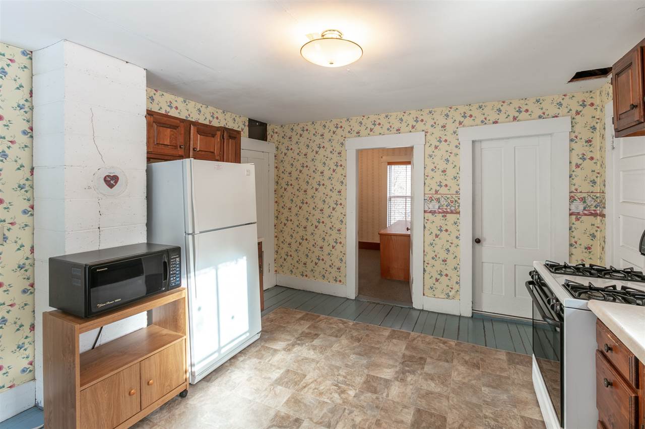224 Sawnee Bean Road Thetford, VT 05075 - Photo 2 of 23