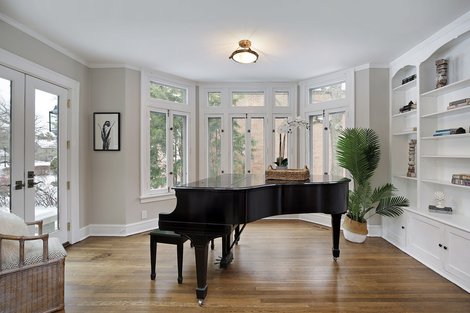 2734 Sheridan Road Evanston, IL 60201 - Photo 5 of 24