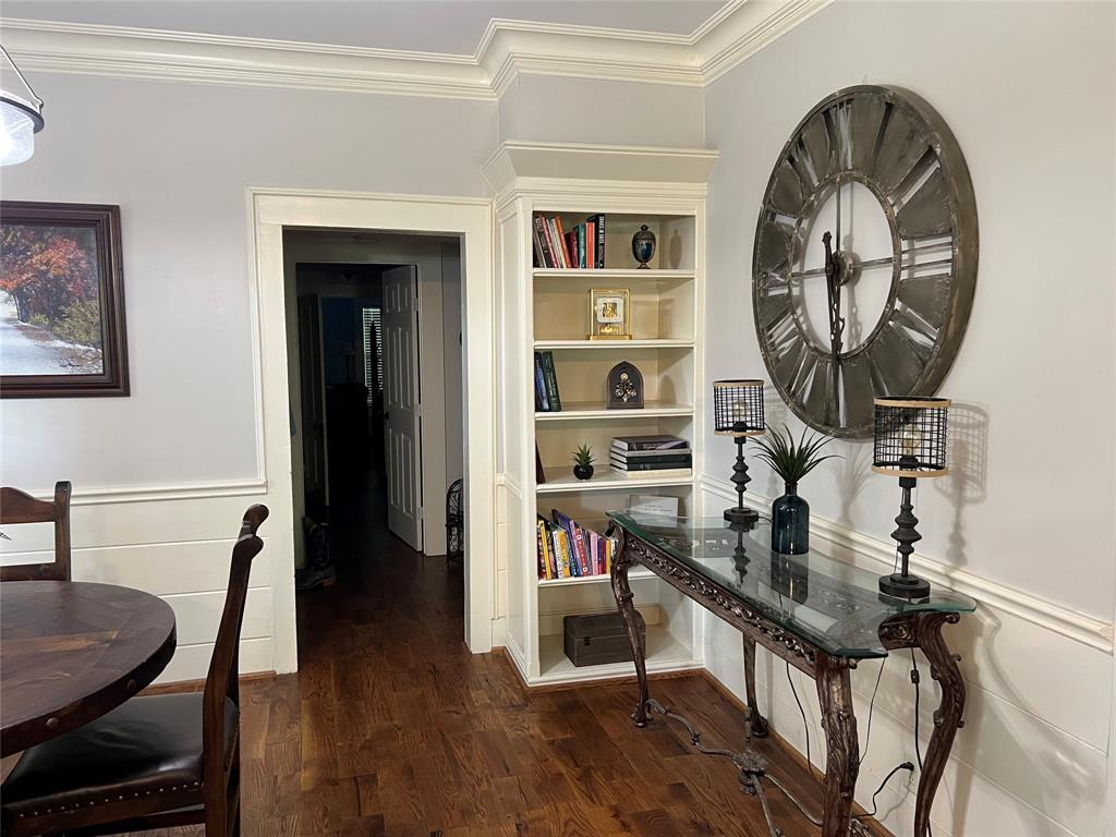701 Johnson Street Terrell, TX 75160 - Photo 9 of 33 Built in bookcase