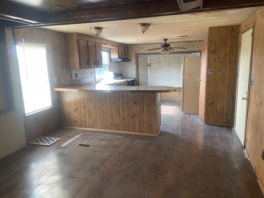 19831 West Rr 337 Camp Camp Wood, TX 78833 - Photo 17 of 27