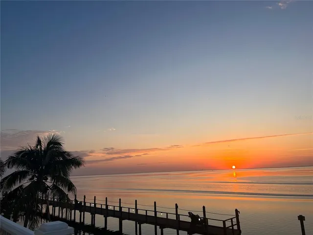 a view of a tennis court