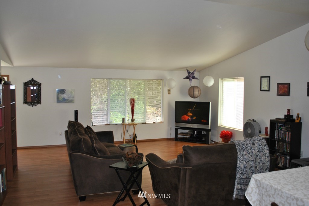 2116 Whiteman Road Southwest Lakebay, WA 98349 - Photo 5 of 11