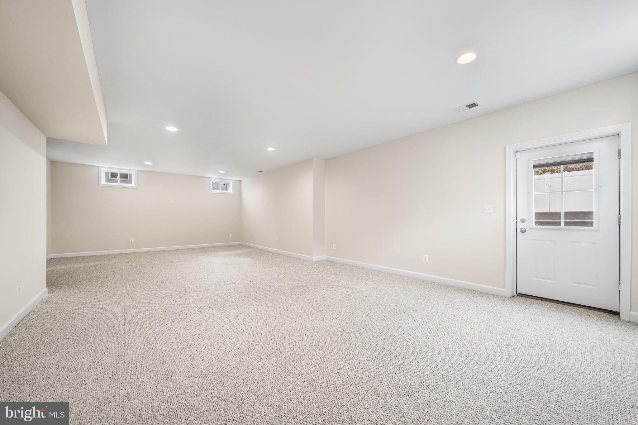 8032 Washington Road Alexandria, VA 22308 - Photo 41 of 50 a view of empty room