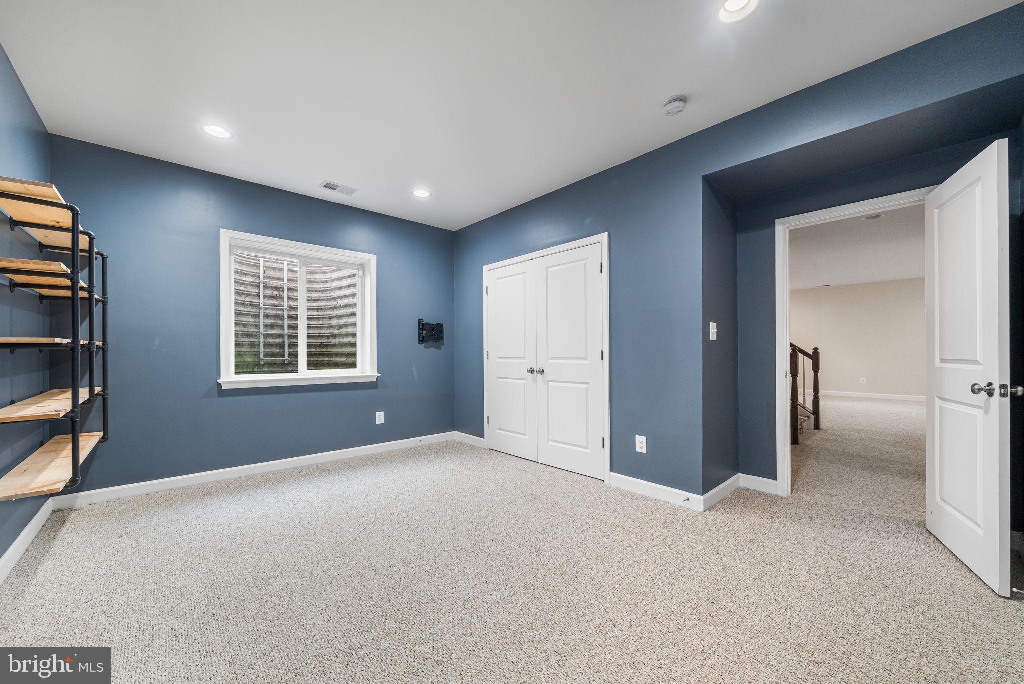 8032 Washington Road Alexandria, VA 22308 - Photo 42 of 50 a view of an empty room with a window