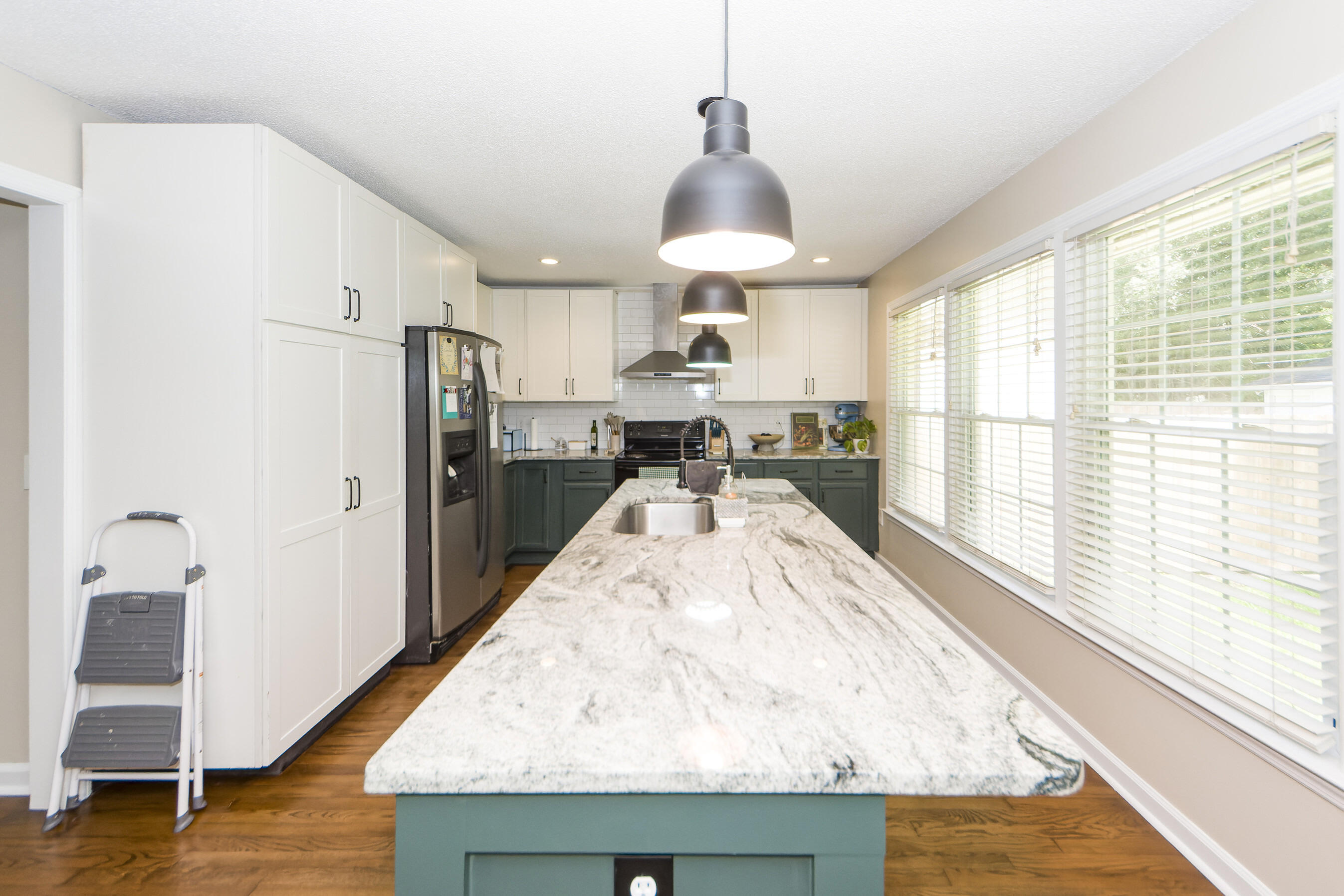 8309 Delhi Road North Charleston, SC 29406 - Photo 15 of 39 15