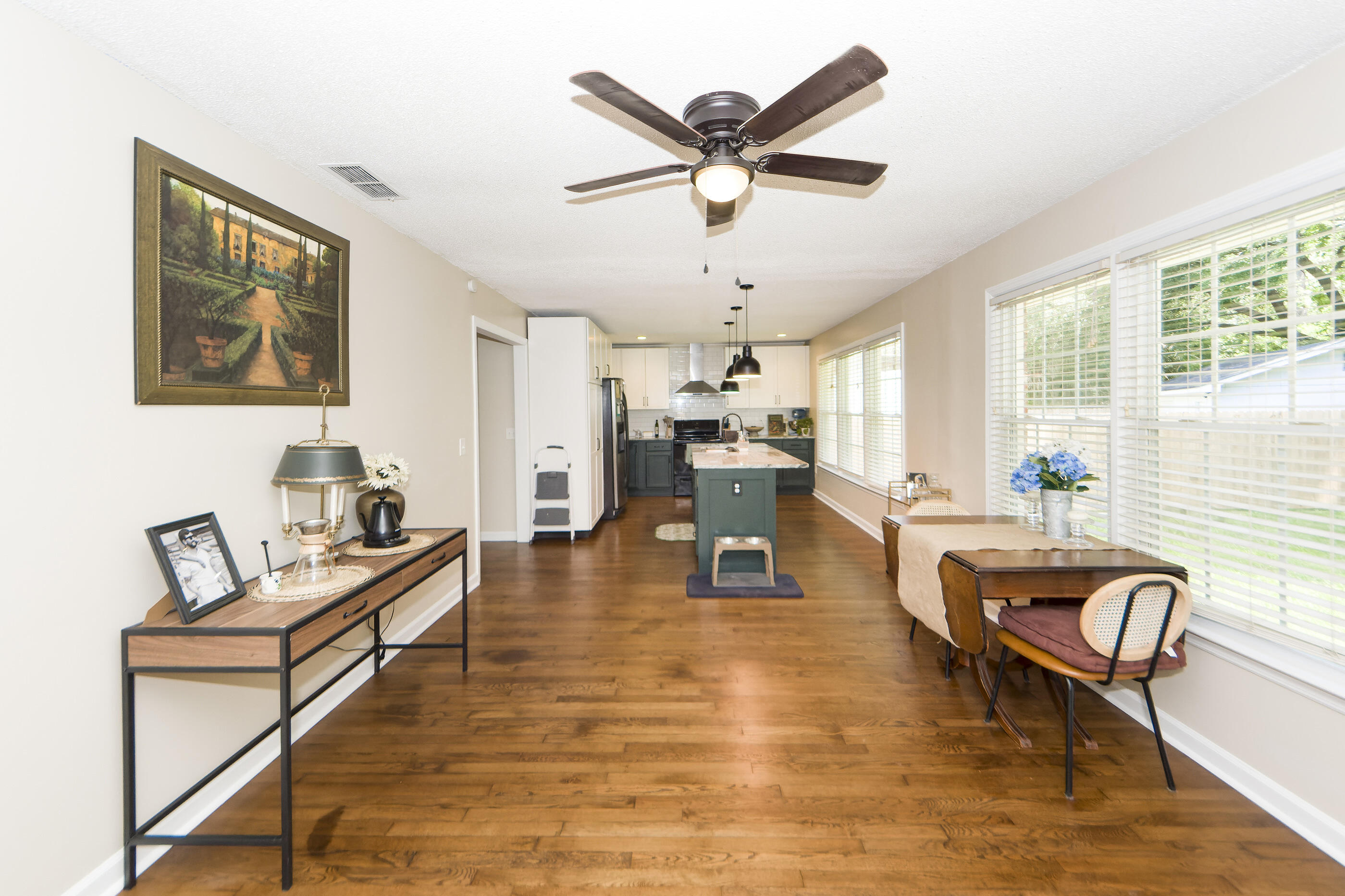 8309 Delhi Road North Charleston, SC 29406 - Photo 7 of 39 07
