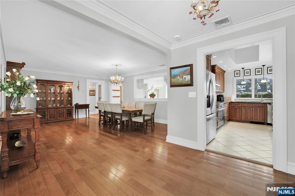 7 Dale Avenue Pompton Plains, NJ 07444 - Photo 9 of 30