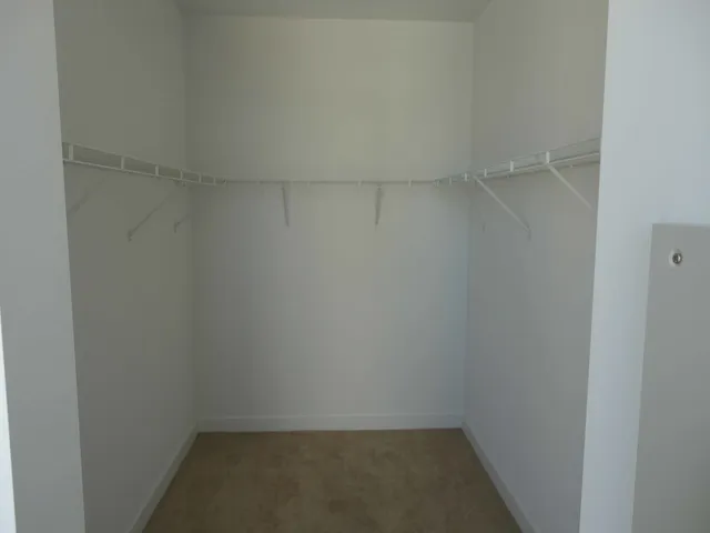 $3,750 | 8 East Randolph Street, Unit 2208, Chicago, IL 60601