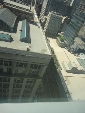 $3,750 | 8 East Randolph Street, Unit 2208, Chicago, IL 60601