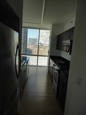 $3,750 | 8 East Randolph Street, Unit 2208, Chicago, IL 60601