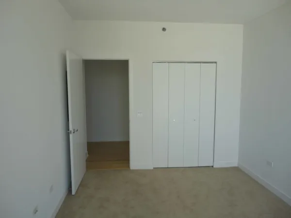 $3,750 | 8 East Randolph Street, Unit 2208, Chicago, IL 60601