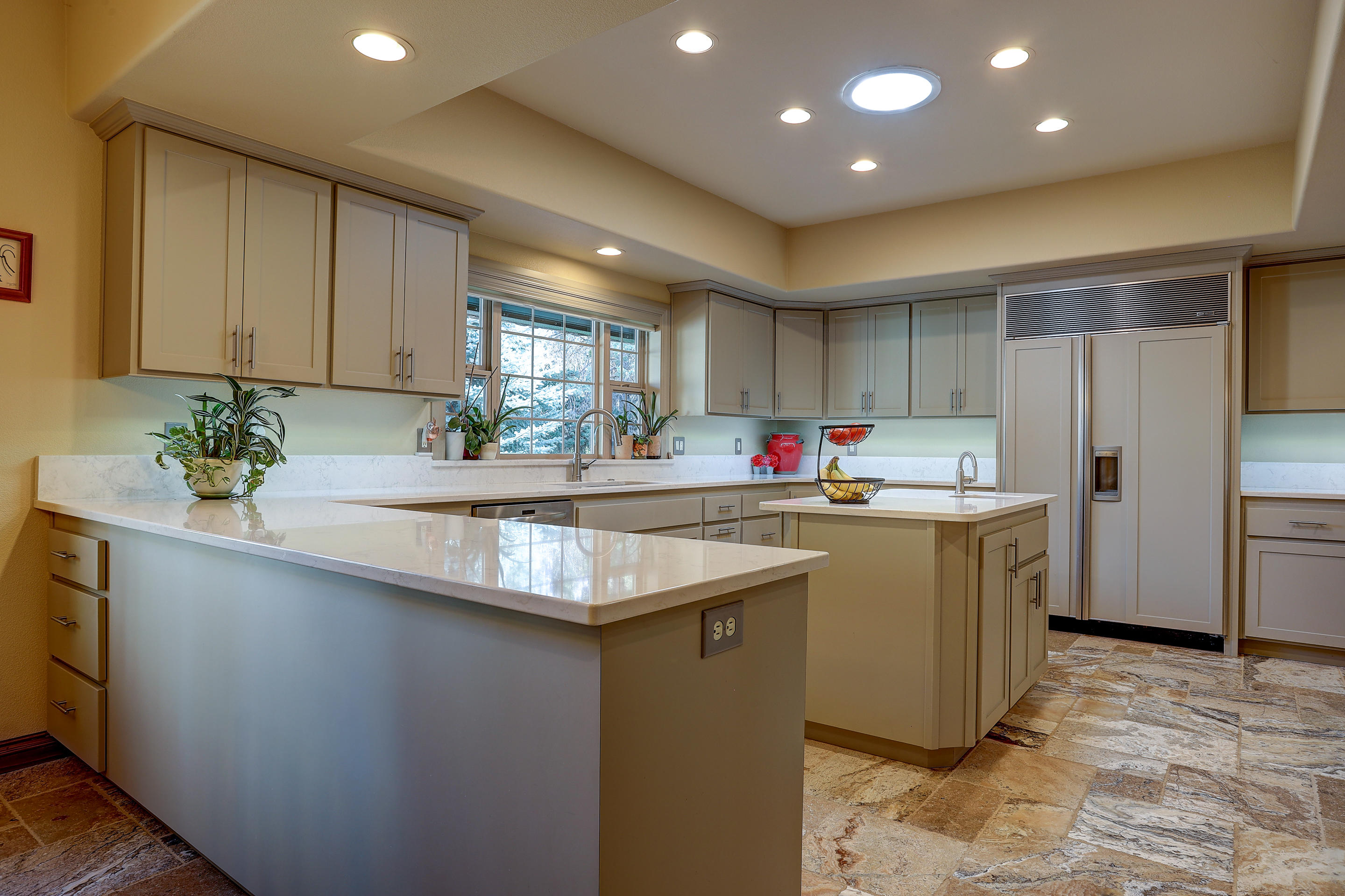 61267 Benham Road Bend, OR 97702 - Photo 9 of 49 Kitchen