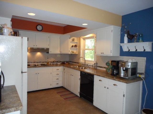 3758 South Packerton Road Warsaw, IN 46580 - Photo 2 of 25 Gallery Image 2
