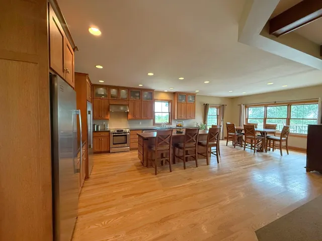 $747,000 | 17216 County Road 5 Northwest, New London, MN 56273