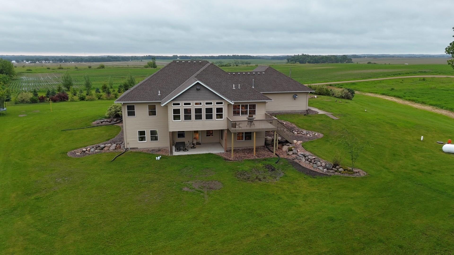 17216 County Road 5 Northwest New London, MN 56273 - Photo 4 of 84