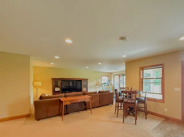 $747,000 | 17216 County Road 5 Northwest, New London, MN 56273