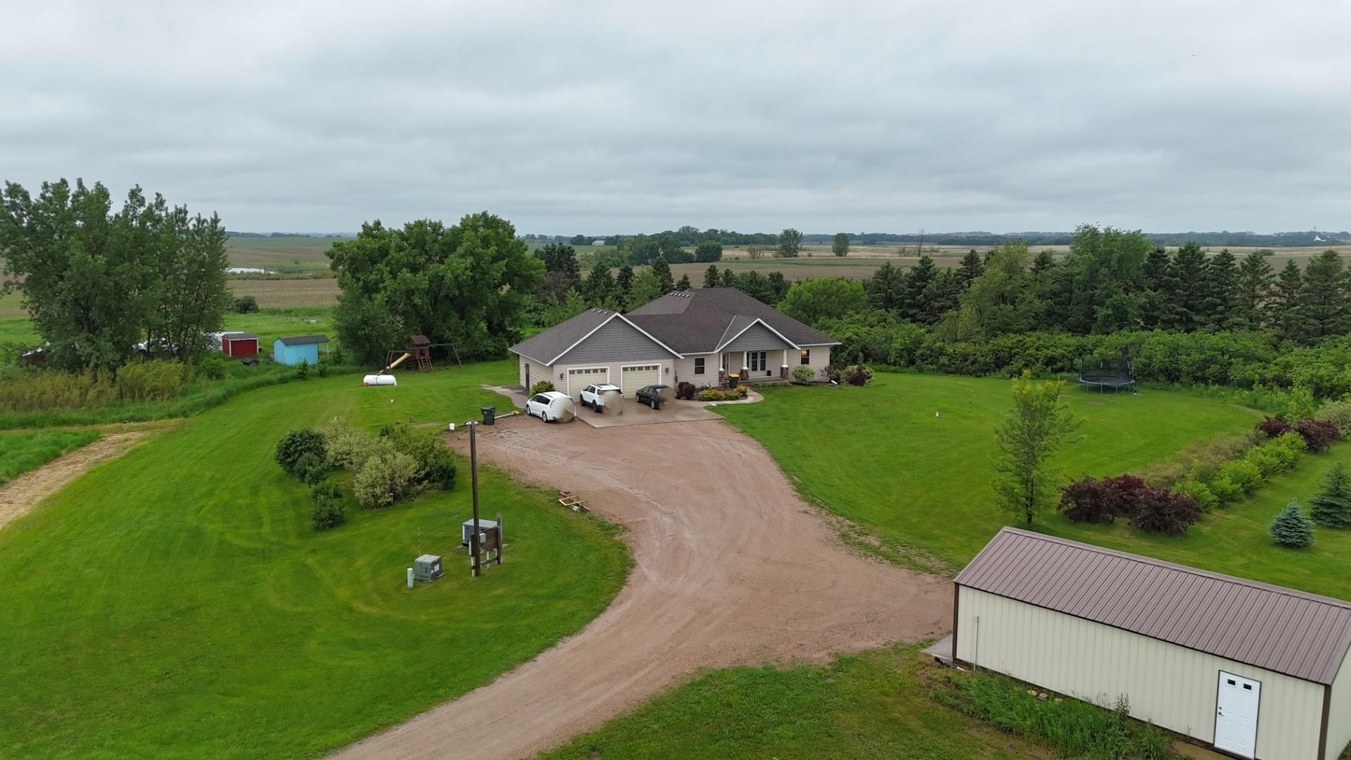 17216 County Road 5 Northwest New London, MN 56273 - Photo 6 of 84