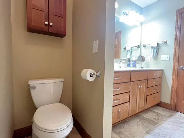 $747,000 | 17216 County Road 5 Northwest, New London, MN 56273