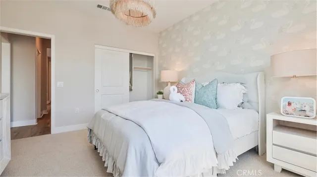 $749,990 | 27448 Shining Willow Lane, Newhall, CA 91381