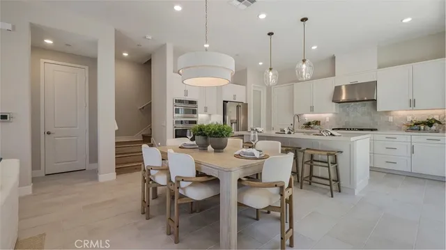 $749,990 | 27448 Shining Willow Lane, Newhall, CA 91381