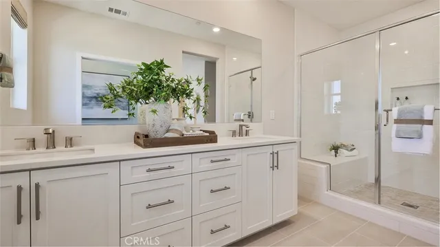 $749,990 | 27448 Shining Willow Lane, Newhall, CA 91381